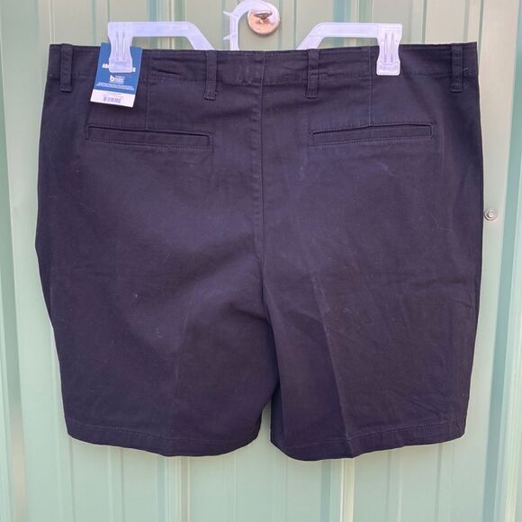 MEN'S Flat Front Above The Knee Comfy Shorts, 9” Inseam, 2-Pack Size 40 - Picture 3 of 12